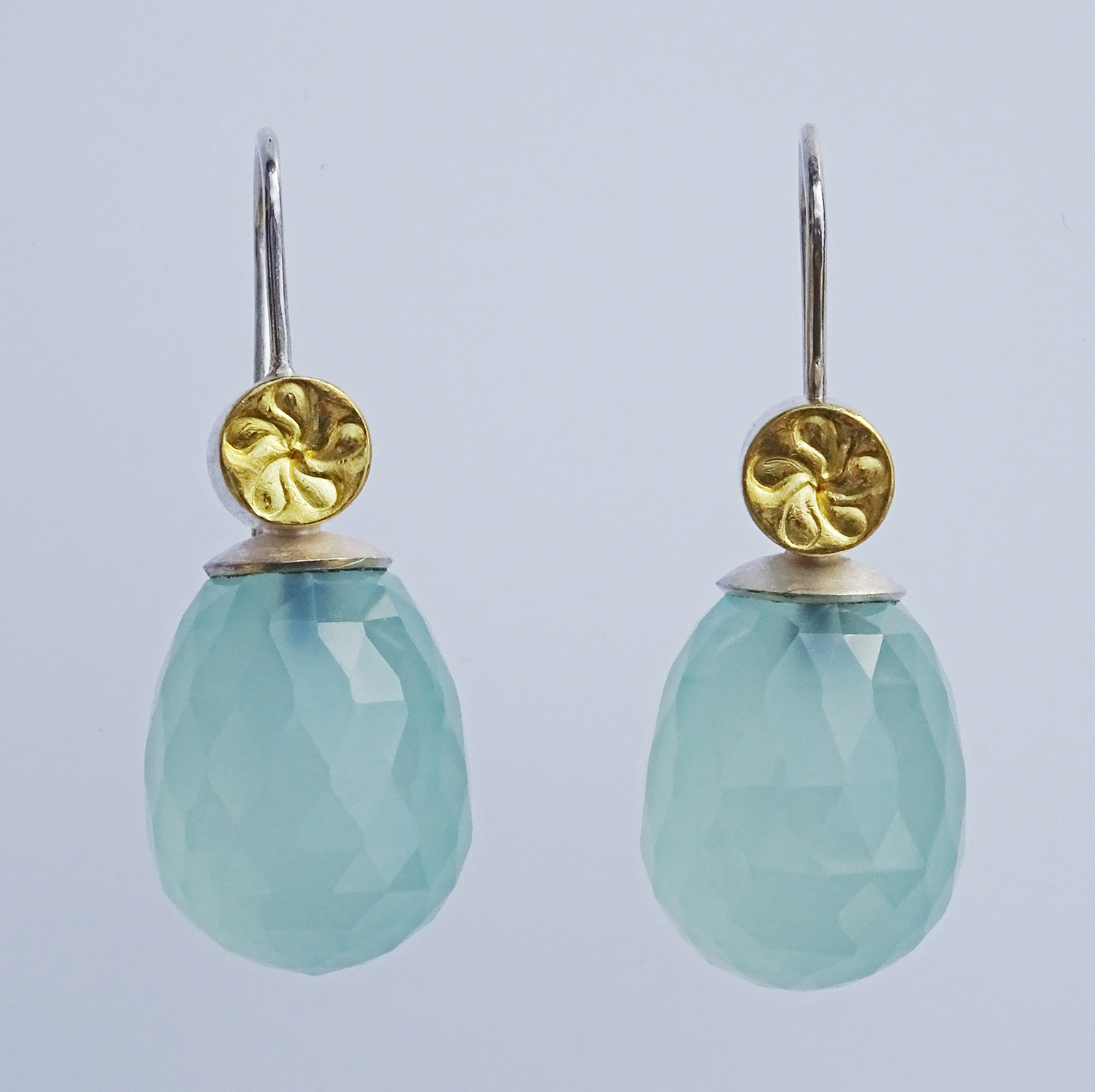 Ohrschmuck AU 1000, AG 925, Chalcedon gefärbt