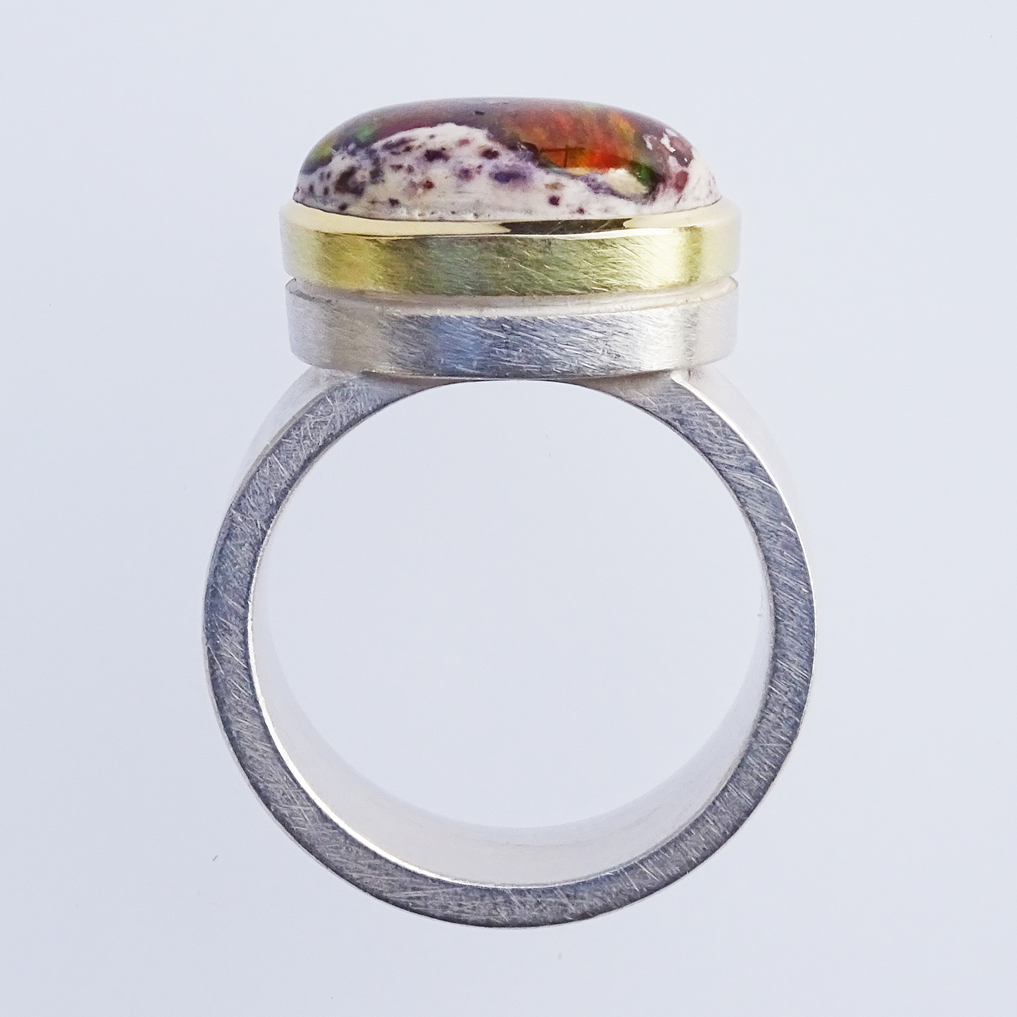 Ring AU 750, AG 925, Feueropal im Muttergestein